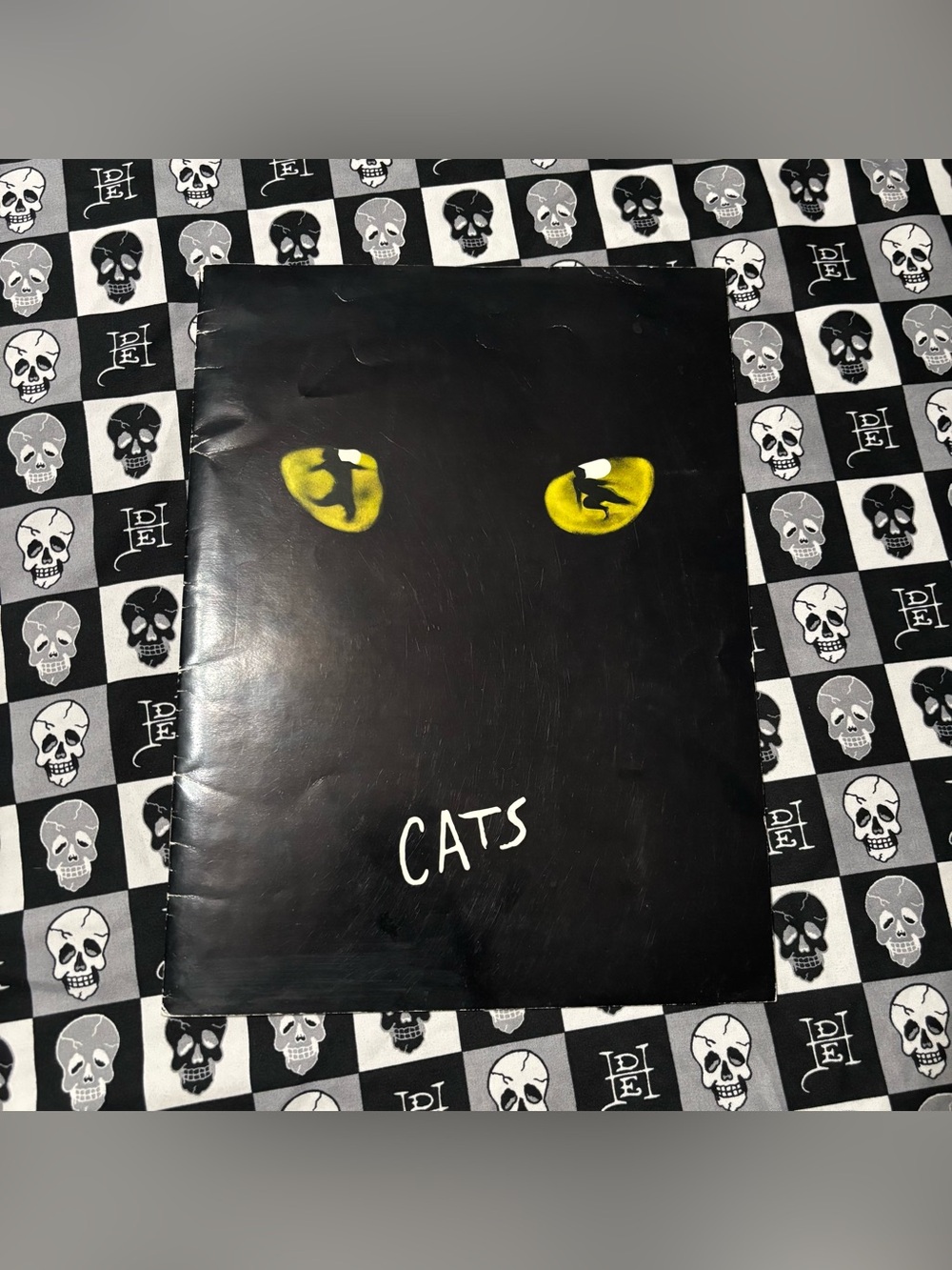 Vintage 1987 CATS the Musical Souvenir Brochure with Cast and Company Insert